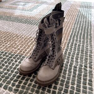 Unique Vintage Doc Martens | Sz 5